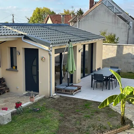 Maisonnette Migahome * Crecy-la-Chapelle